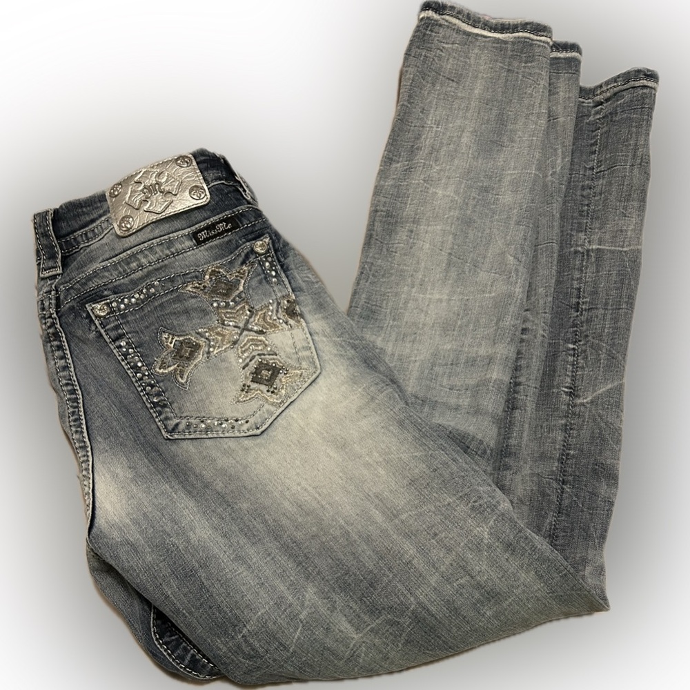 2000s Miss Me Rhinestone Cross Bootcut Jeans